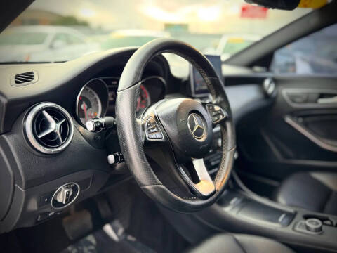 2015 Mercedes-Benz CLA CLA 250