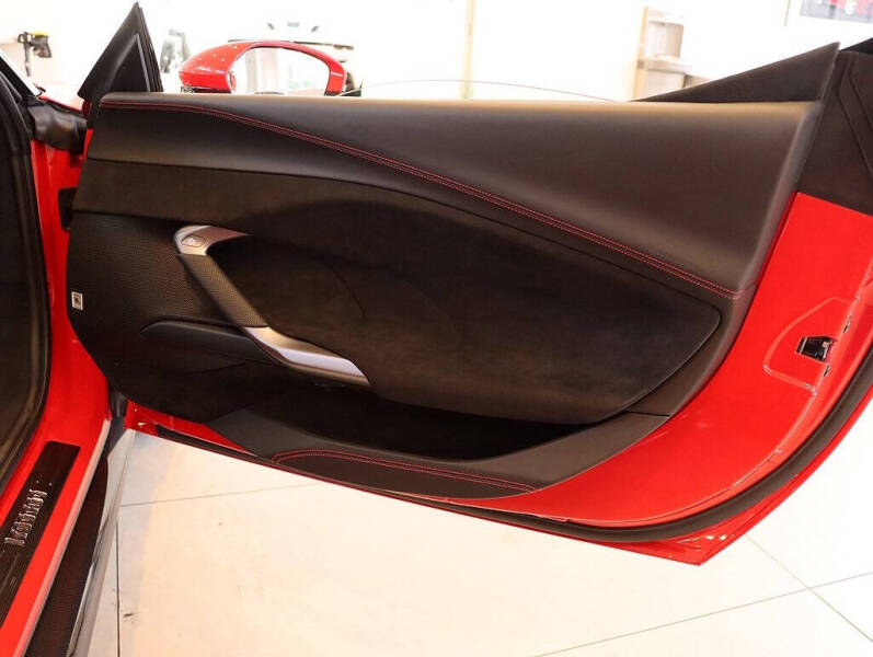 2024 Ferrari 296 GTS