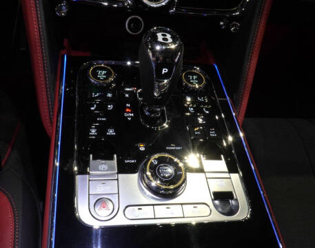 2023 Bentley Flying Spur V8