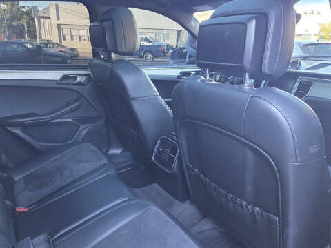 2016 Porsche Macan S