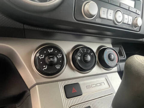 2008 Scion xB