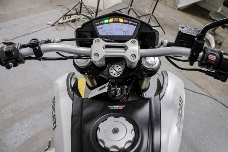 2016 Ducati Hypermotard