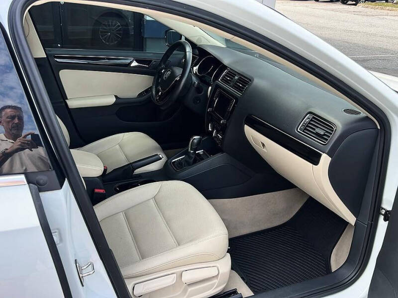 2016 Volkswagen Jetta
