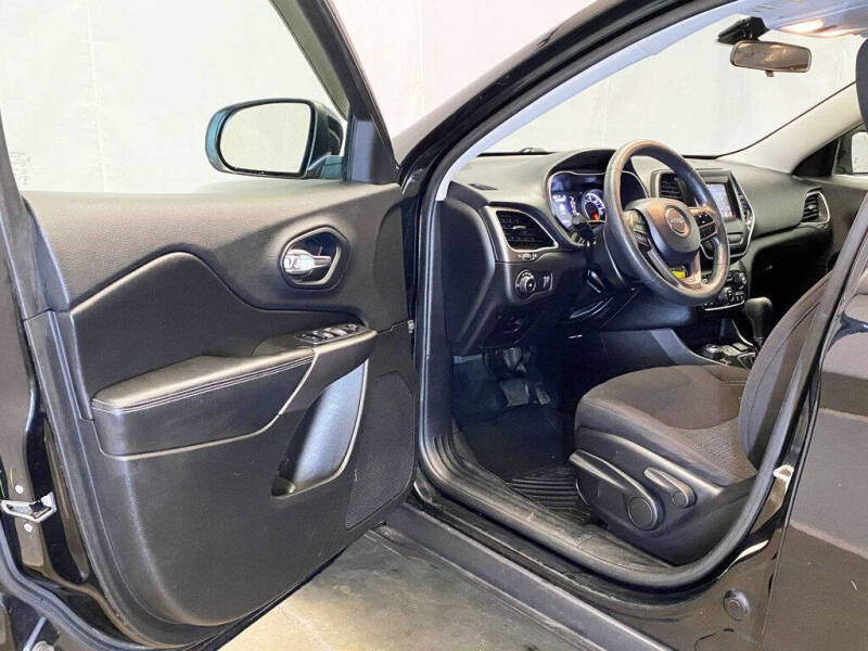 2019 Jeep Cherokee Latitude