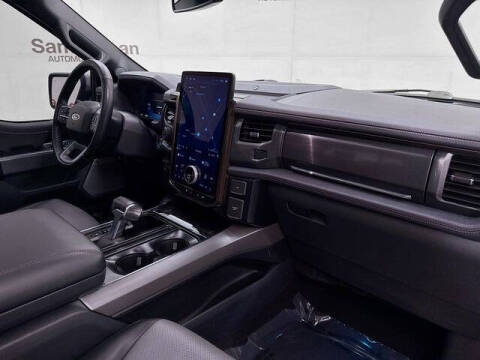 2023 Ford F-150 Lightning Lariat