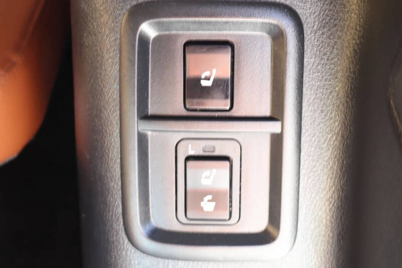 2014 Toyota Sequoia Platinum