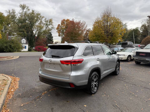 2017 Toyota Highlander LE Plus