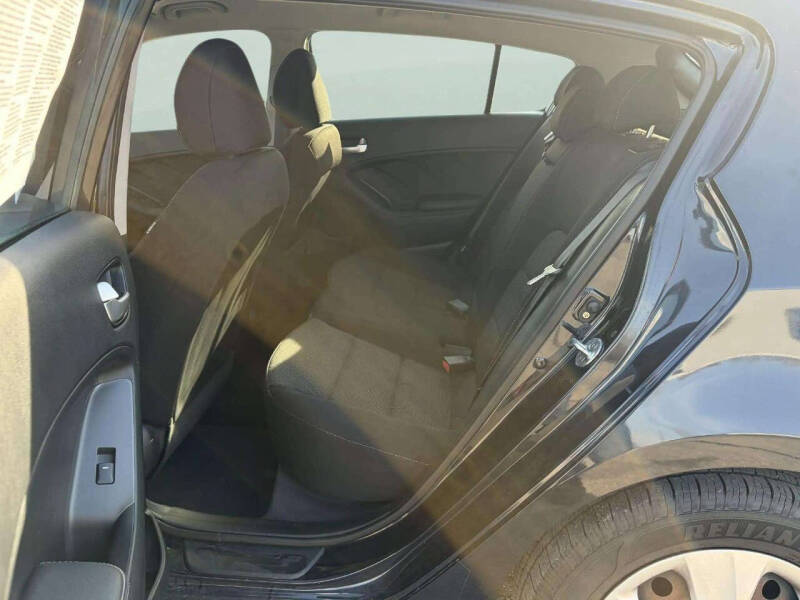 2017 Kia Forte5 LX