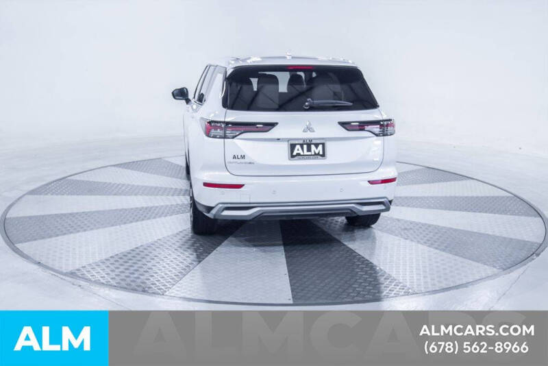 2025 Mitsubishi Outlander SE