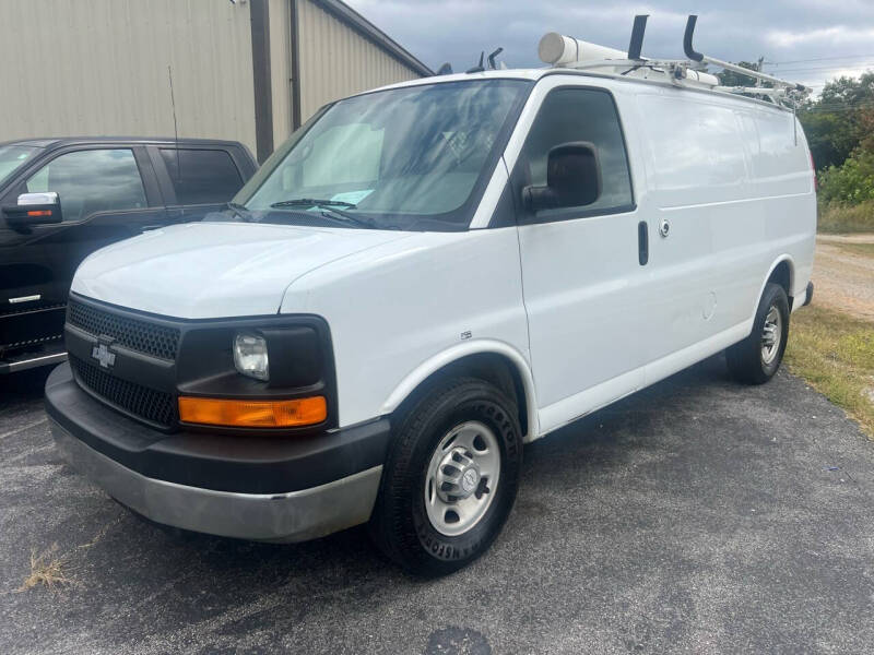2014 Chevrolet Express Cargo Work Van's photo