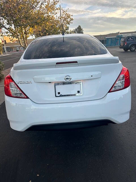 2019 Nissan Versa Sedan S Plus photo 12