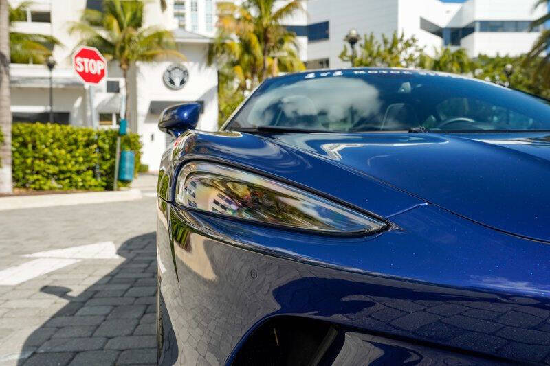2023 McLaren GT