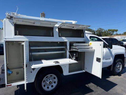 2015 Chevrolet Silverado 3500HD CC