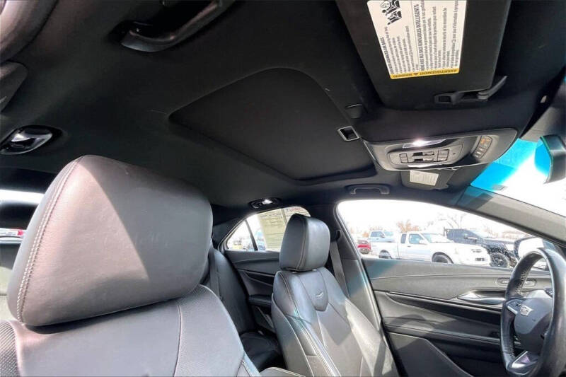 2021 Cadillac CT4 Premium Luxury