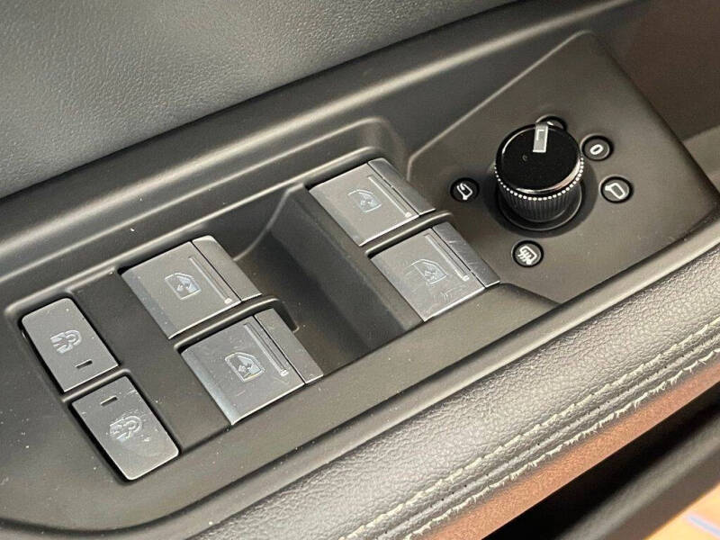2019 Audi e-tron quattro Premium Plus