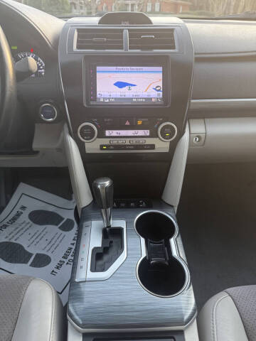 2012 Toyota Camry Hybrid LE