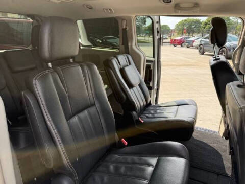 2014 Chrysler Town and Country Touring