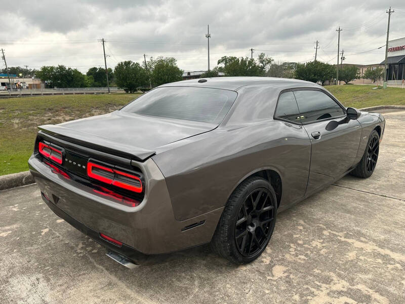 2017 Dodge Challenger R/T