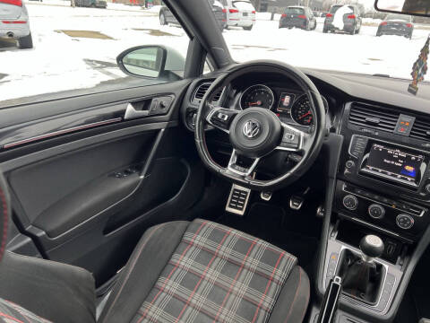 2015 Volkswagen Golf GTI S