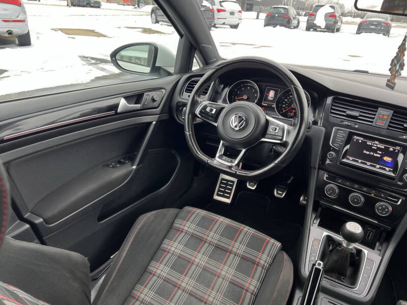 2015 Volkswagen Golf GTI S