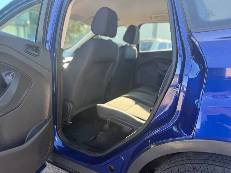 2016 Ford Escape S