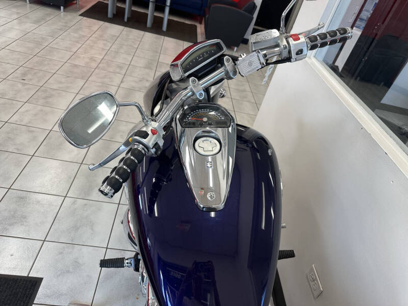 2006 Suzuki Boulevard