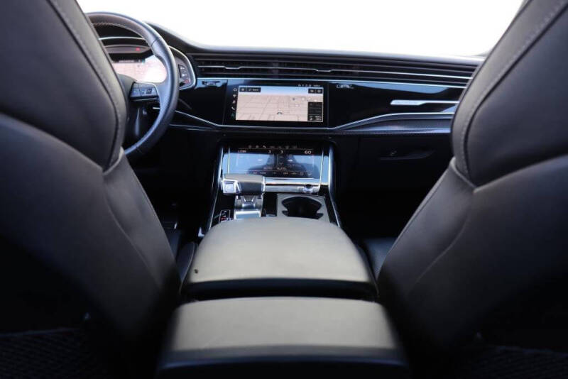 2023 Audi SQ8 4.0T quattro Prestige