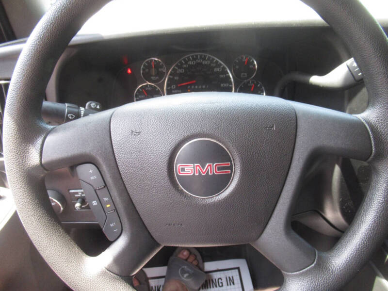 2025 GMC Savana 2500