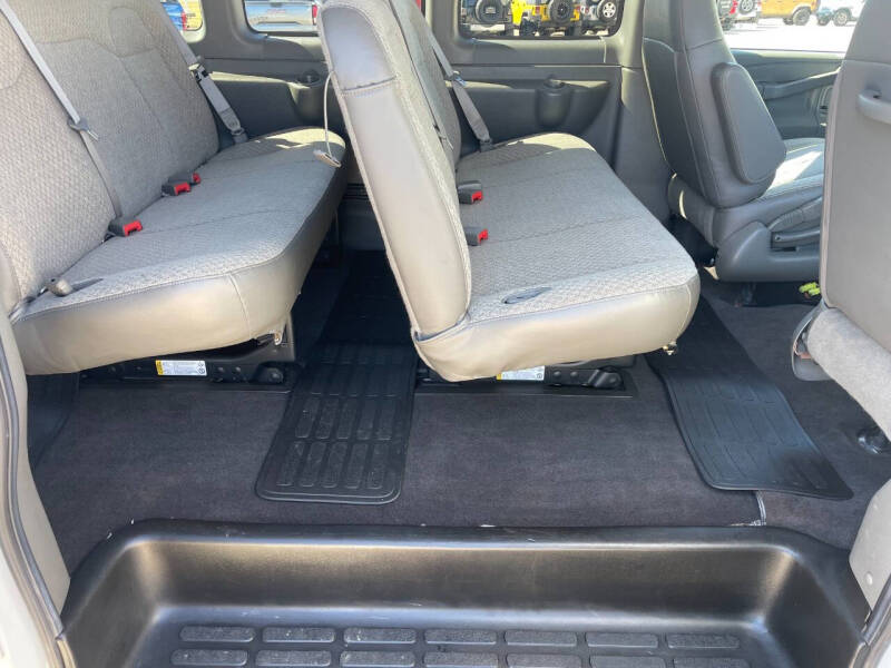 2023 GMC Savana LS 3500