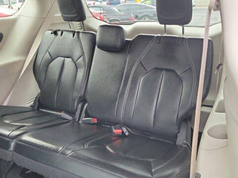 2022 Chrysler Pacifica Touring L