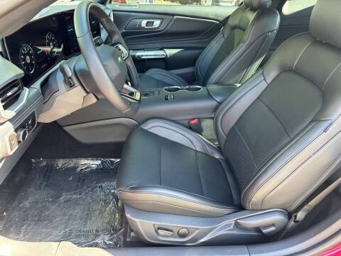 2025 Ford Mustang EcoBoost Premium