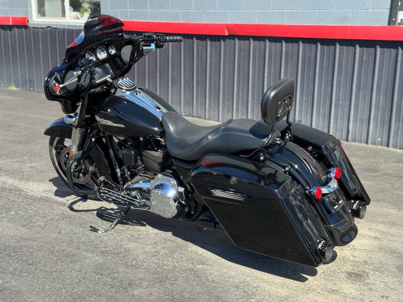 2014 Harley-Davidson Street Glide Custom