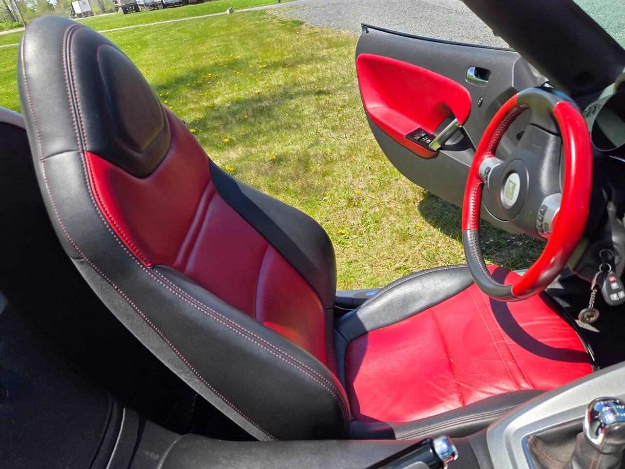 2007 Saturn SKY 107