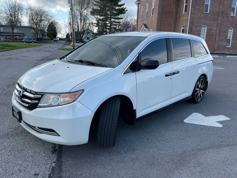 Used 2016 Honda Odyssey LX with VIN 5FNRL5H24GB100986 for sale in Etna, OH
