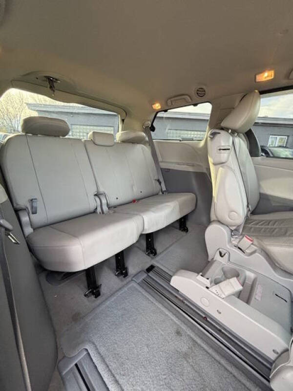 2013 Toyota Sienna