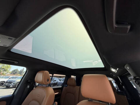 2025 Volkswagen ID. Buzz Pro S Plus