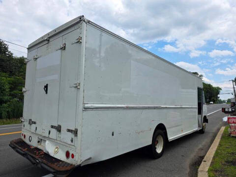 2014 Ford Stripped Chassis