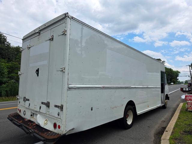 2014 Ford Stripped Chassis