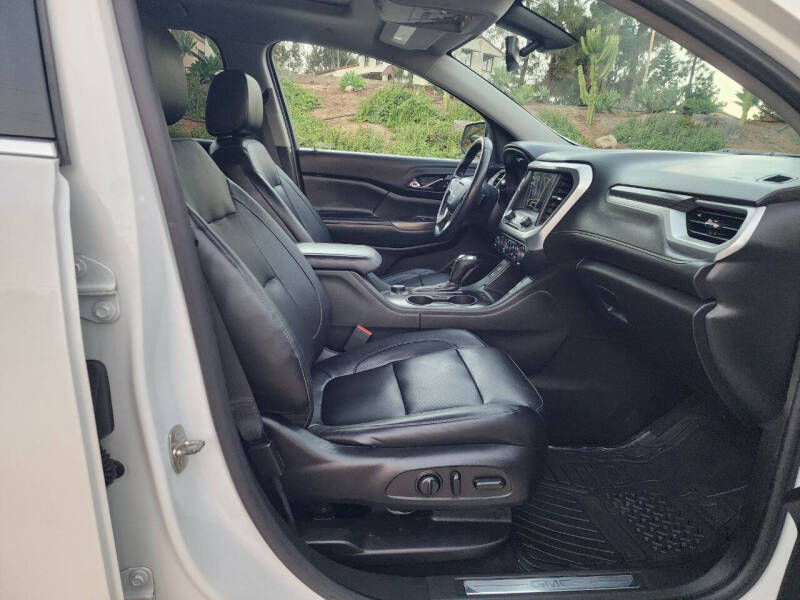 2017 GMC Acadia SLT-1