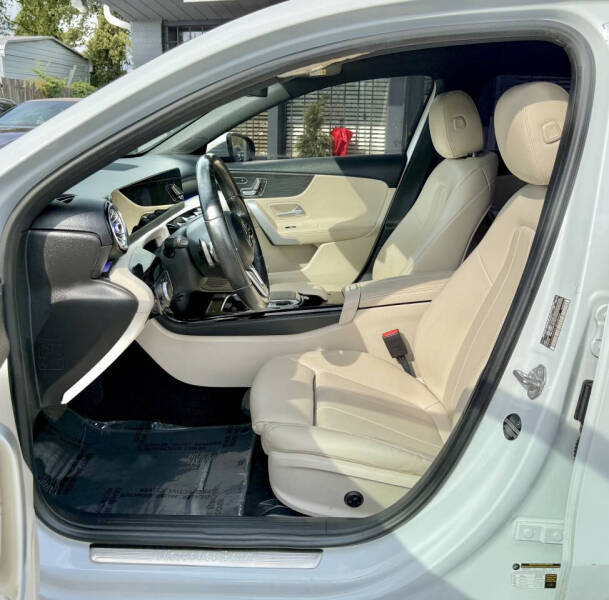 2020 Mercedes-Benz A-Class A 220