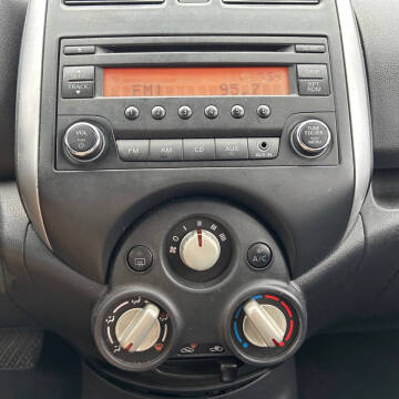 2014 Nissan Versa Note SV