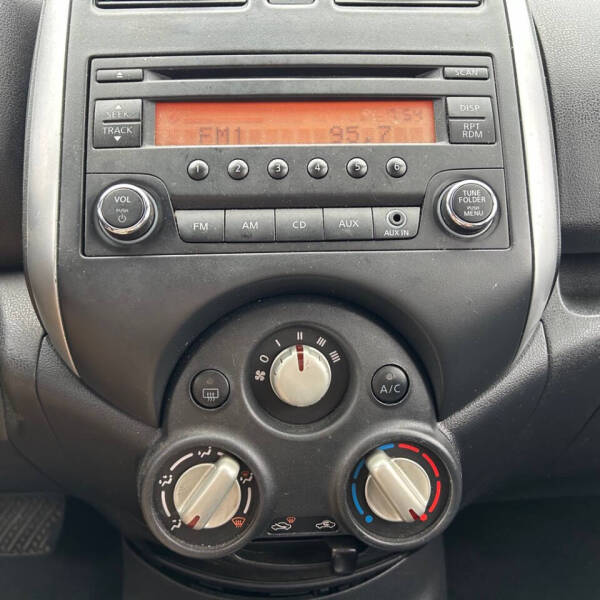 2014 Nissan Versa Note SV