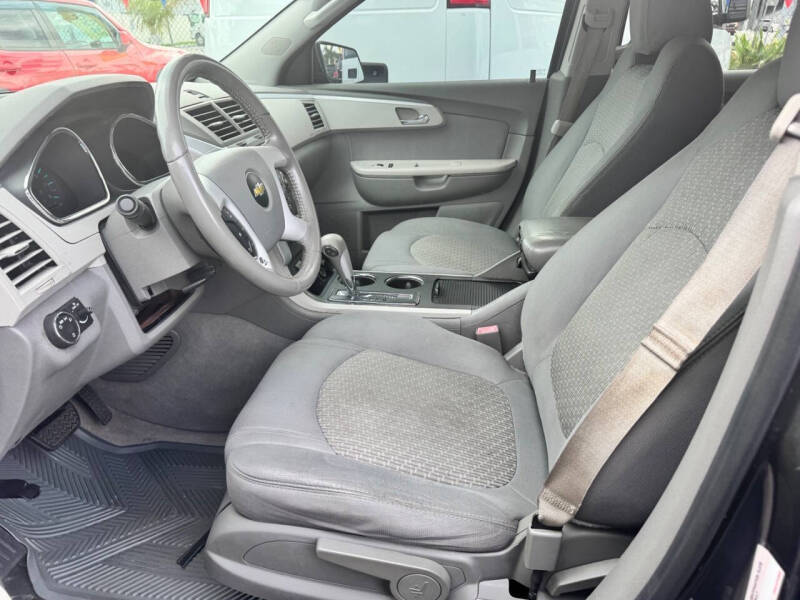 2012 Chevrolet Traverse LS
