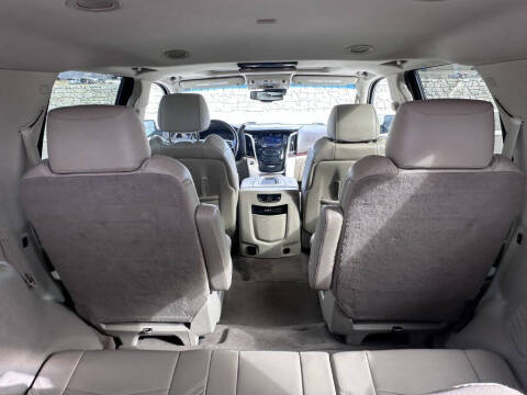 2015 Cadillac Escalade Luxury