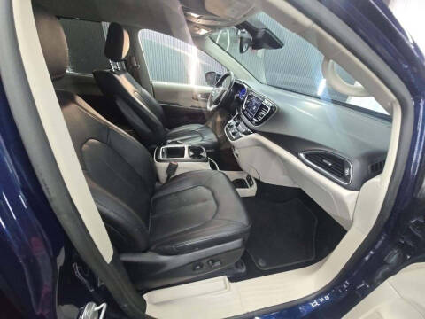 2019 Chrysler Pacifica Touring L Plus