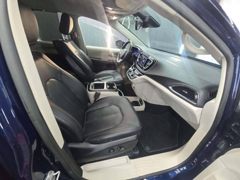 2019 Chrysler Pacifica Touring L Plus