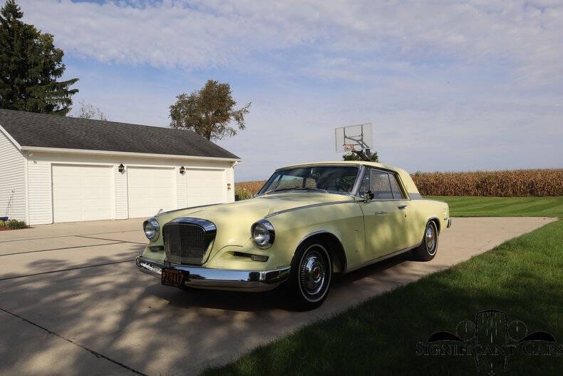 1962 Studebaker GT Hawk