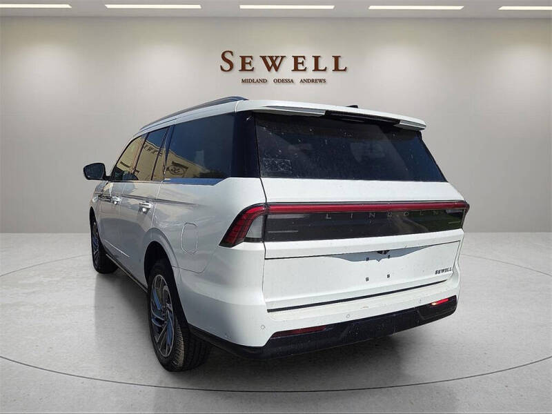 2025 Lincoln Navigator Reserve