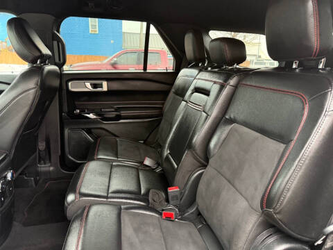 2022 Ford Explorer ST-Line