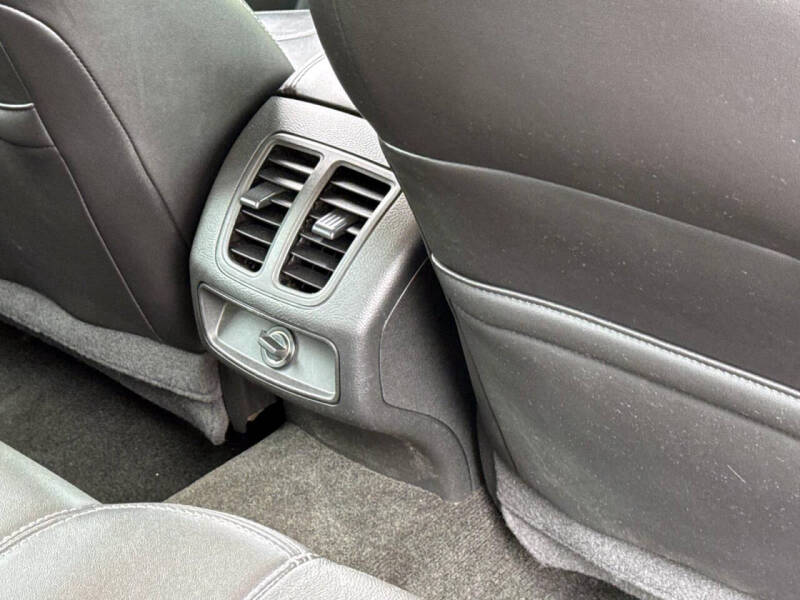 2015 Ford Taurus SEL